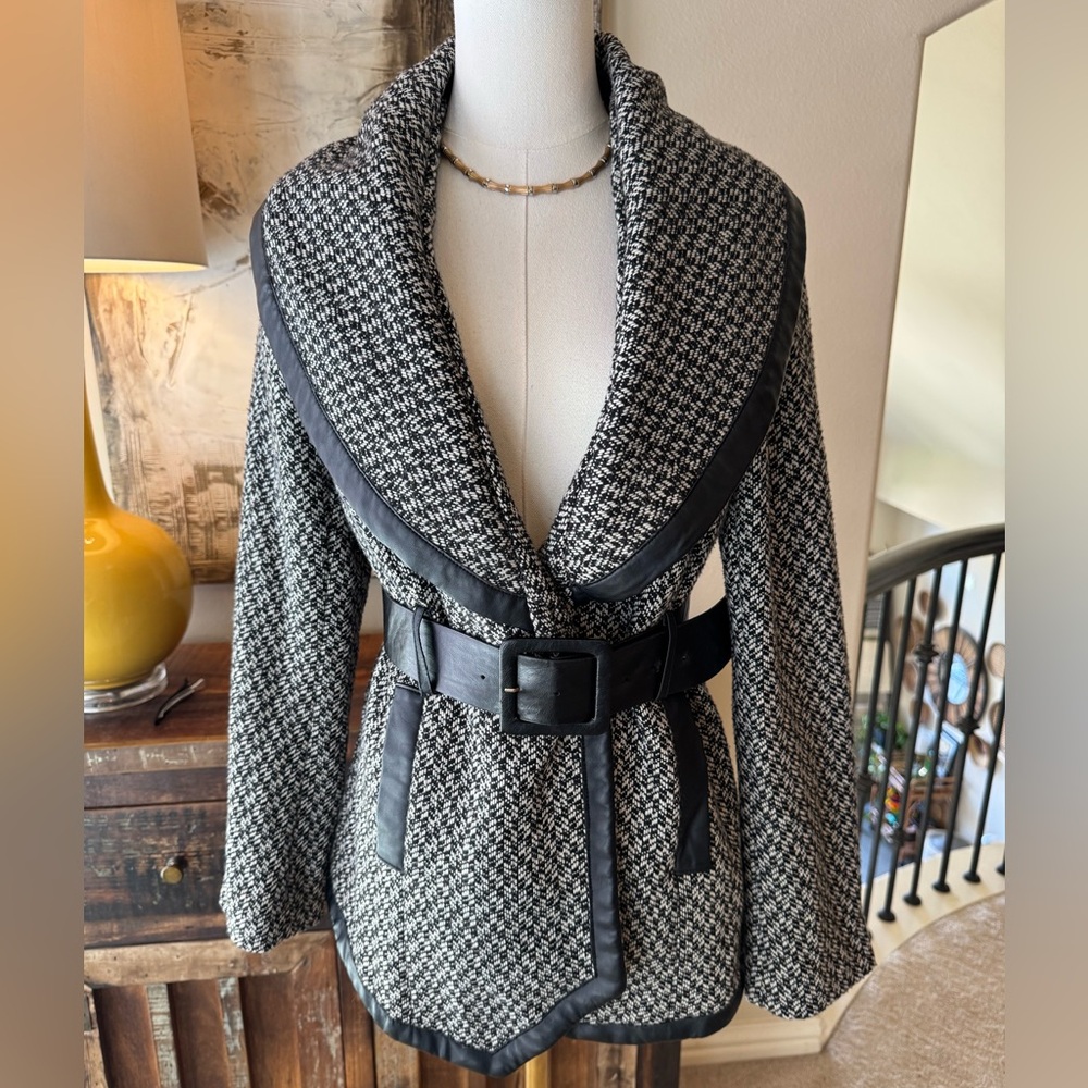 Venus Tweed Shawl Jacket with belt - size 8
